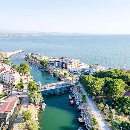 Kutlugun Sahil Акчай