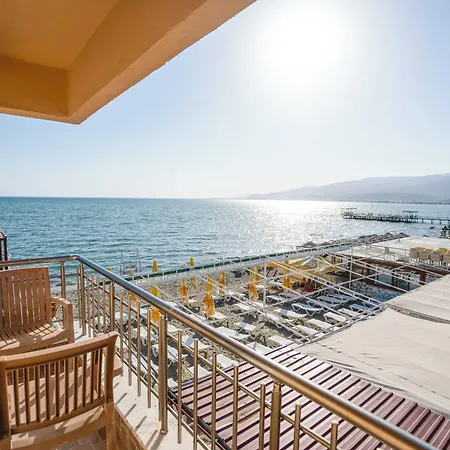 Kutlugun Sahil Акчай