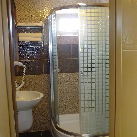 Kutlugun Sahil Hotel Akcay (Edremit)